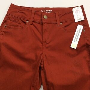 No Boundaries Mid Rise Skinny Spice Color Size 11